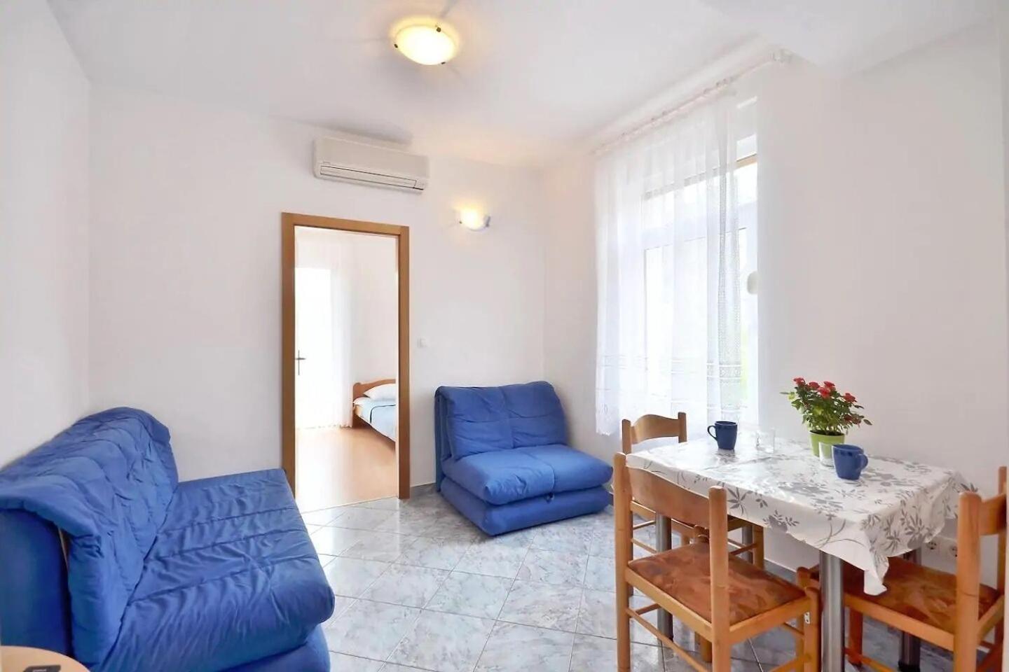Apartment Toma โอมิช ภายนอก รูปภาพ