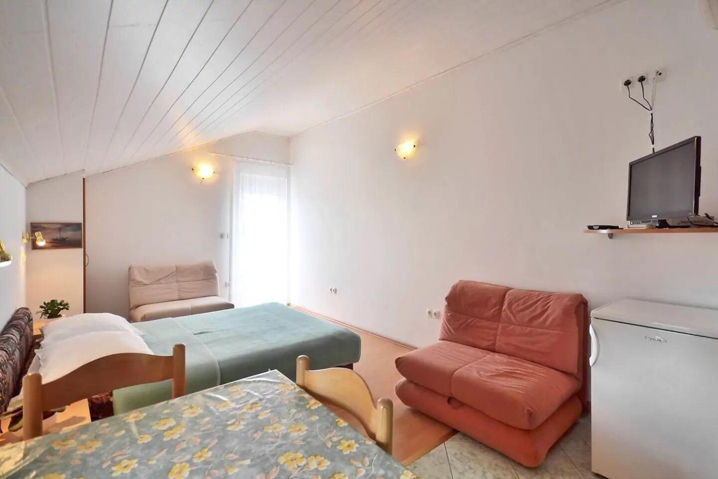 Apartment Toma โอมิช ภายนอก รูปภาพ