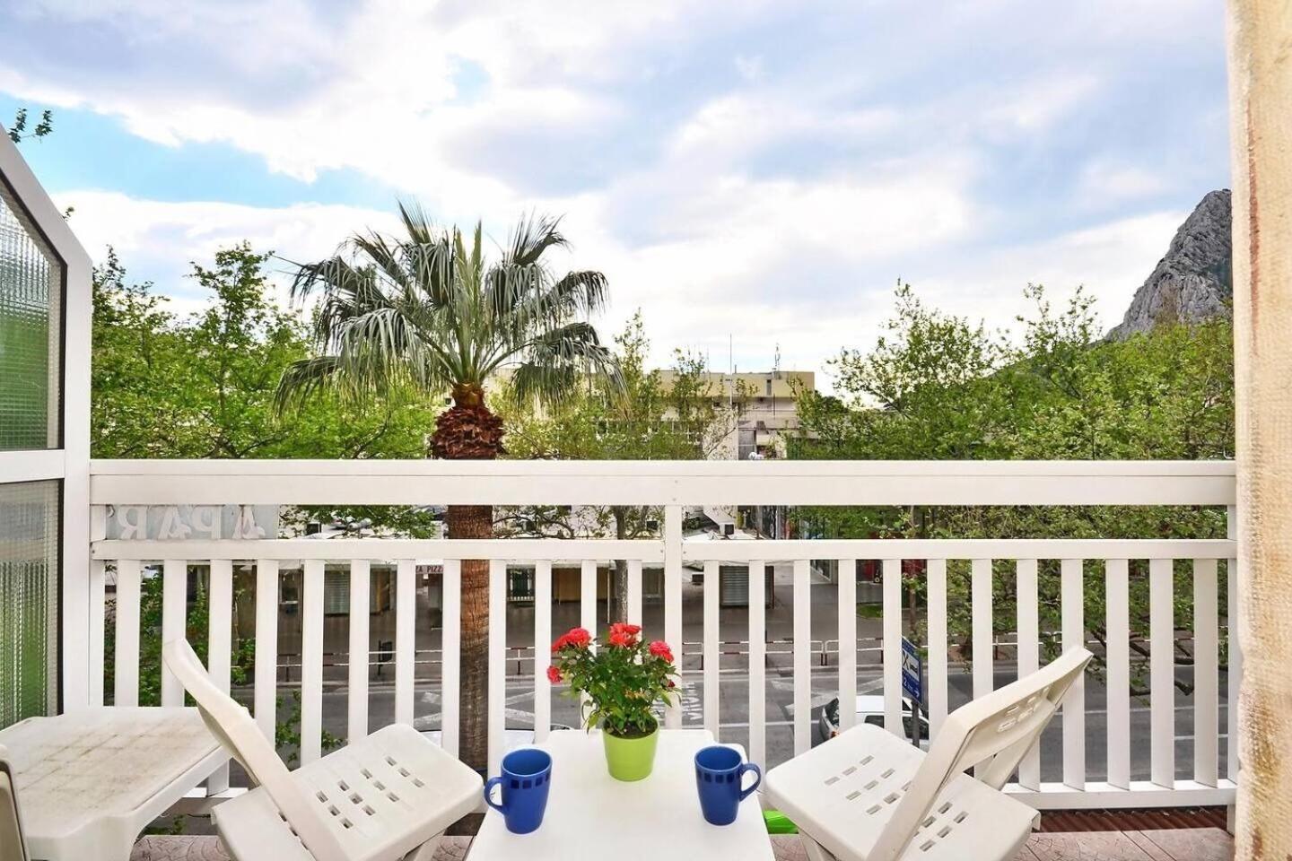 Apartment Toma โอมิช ภายนอก รูปภาพ