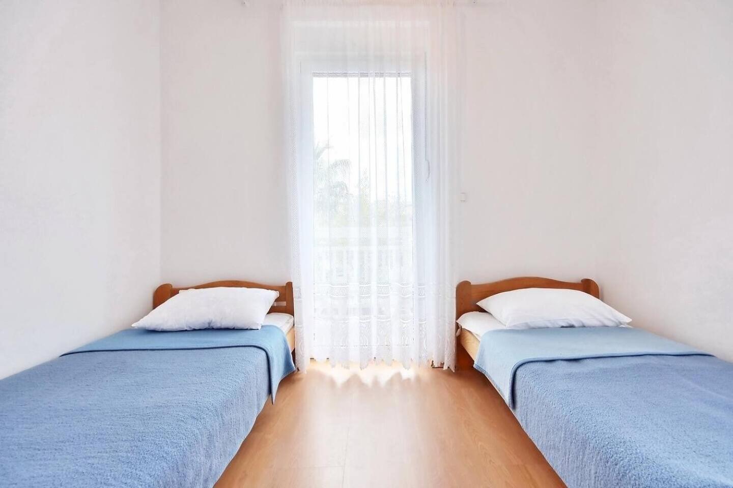 Apartment Toma โอมิช ภายนอก รูปภาพ