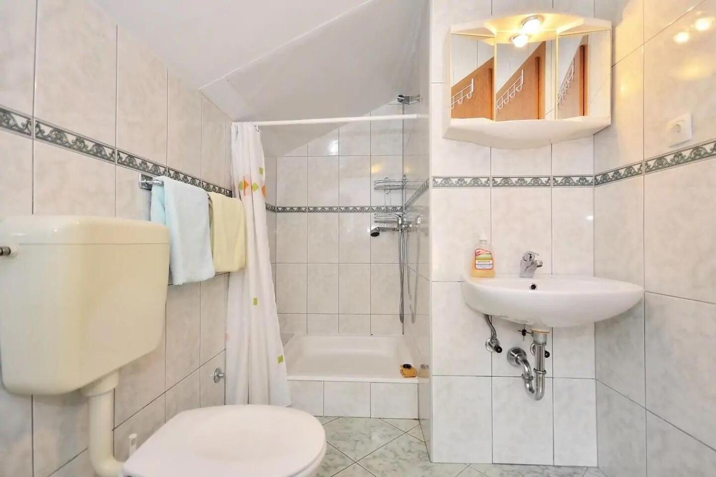 Apartment Toma โอมิช ภายนอก รูปภาพ
