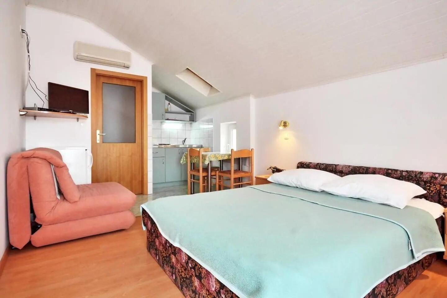 Apartment Toma โอมิช ภายนอก รูปภาพ